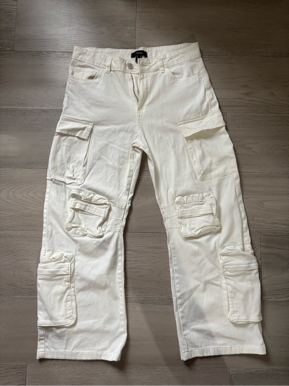 Women’s White Cargo Jeans - Multi-Pocket Utility Style